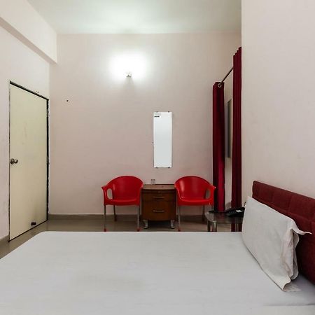 Отель Spot On 48618 Vasundhara Gardens Бхопал Экстерьер фото
